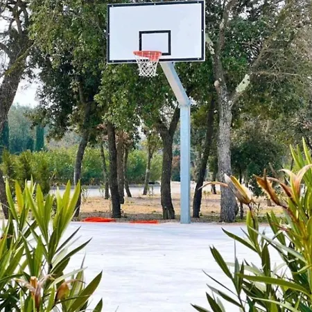 Innmare Mobile Homes *