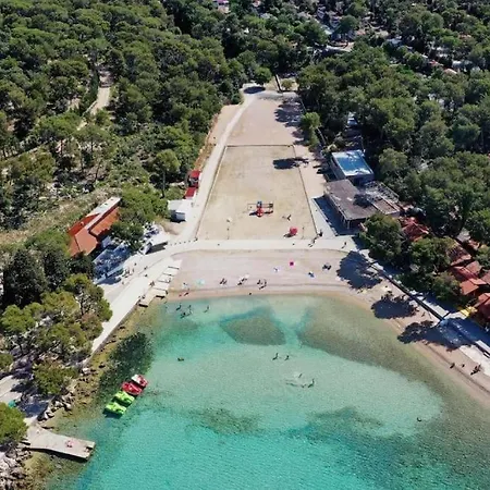 Innmare Mobile Homes *