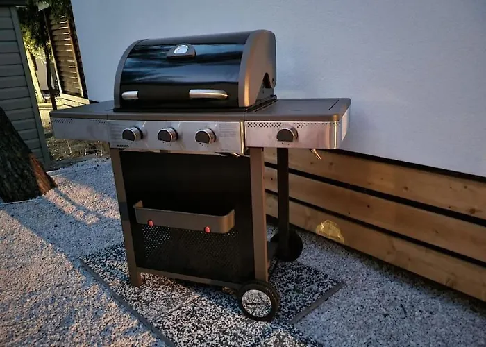 אתר קמפינג Innmare Mobile Homes *