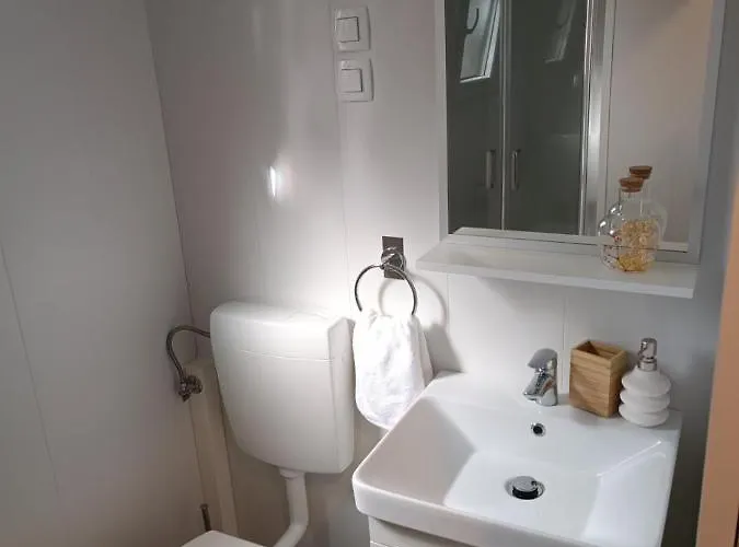 Innmare Mobile Homes