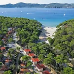 مكان تخييم Innmare Mobile Homes بيوغْغاد نا موغو
