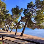 Innmare Mobile Homes مكان تخييم بيوغْغاد نا موغو