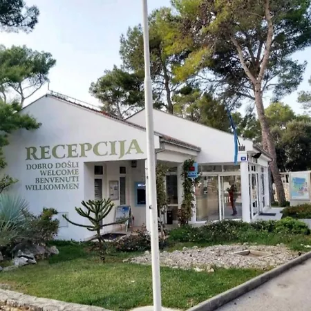 Innmare Mobile Homes *