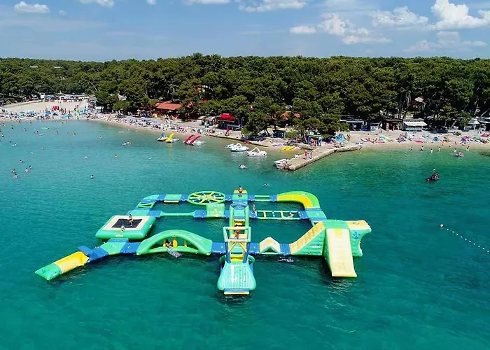 캠프장 Innmare Mobile Homes 비오그라드나모루